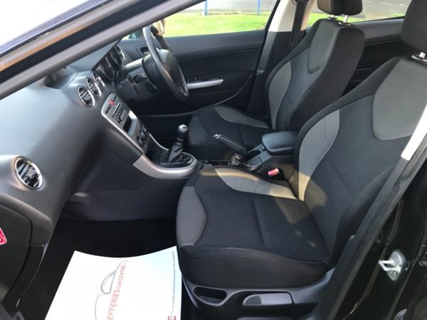 2009 Peugeot 308 1.6 HDi 110 Sport 5dr image 8