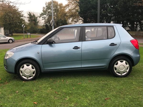 2009 Skoda Fabia 1.2 5dr image 2