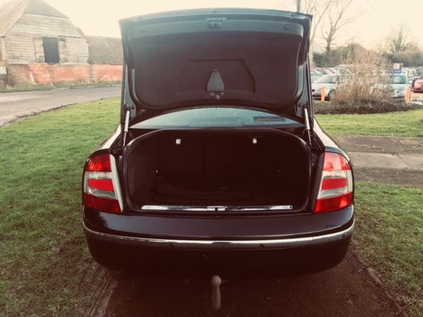 2006 Skoda Superb 2.0 TDI 4dr image 5