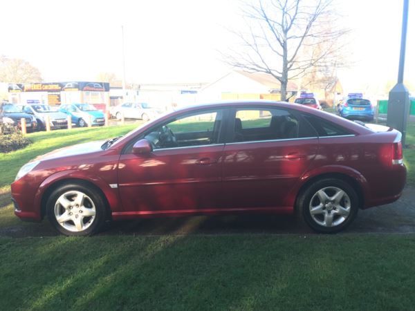 2009 Vauxhall Vectra 1.9 CDTi 5dr image 6