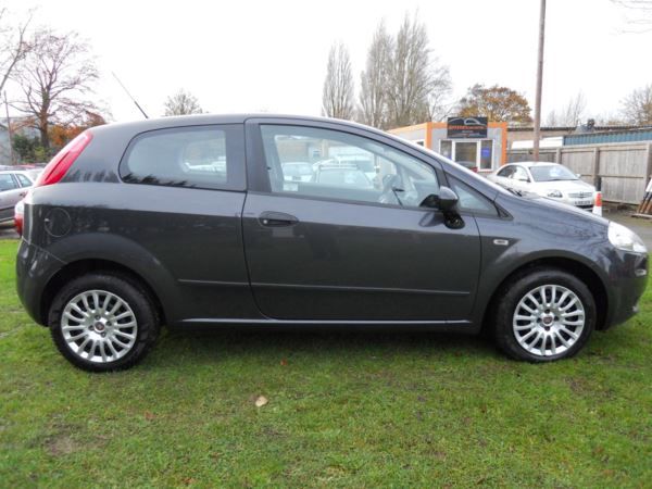 2009 Fiat Grande Punto 1.4 3dr image 4