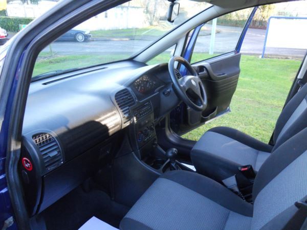 2005 Vauxhall Zafira 1.8i 5dr image 9