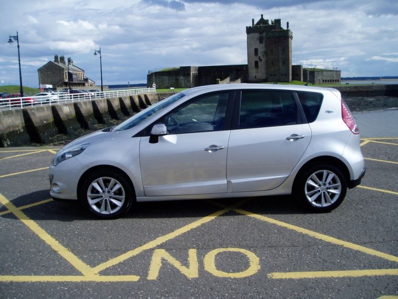 2012 Renault Scenic 1.6 16V 5dr image 1