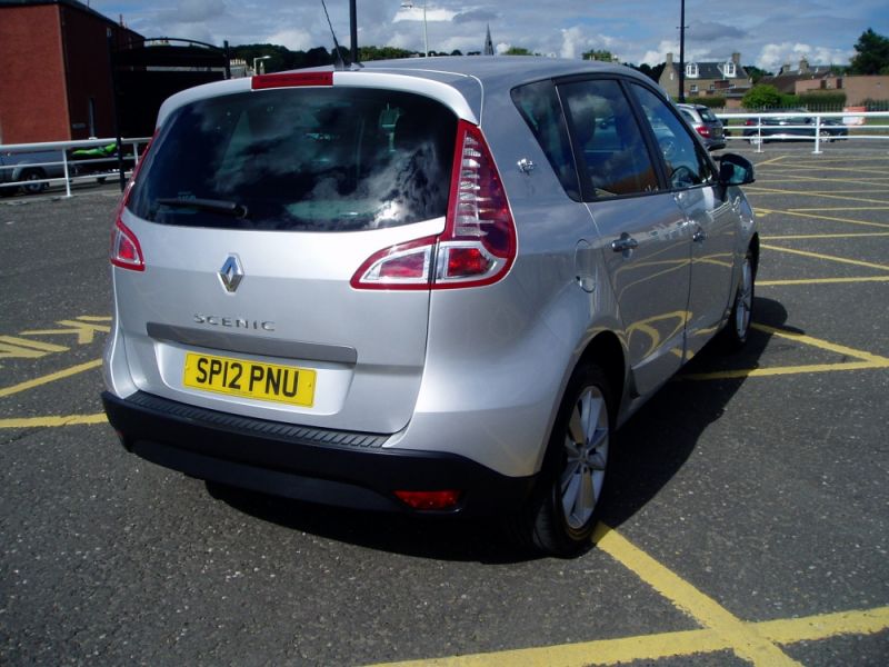 2012 Renault Scenic 1.6 16V 5dr image 5