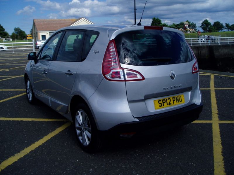 2012 Renault Scenic 1.6 16V 5dr image 6