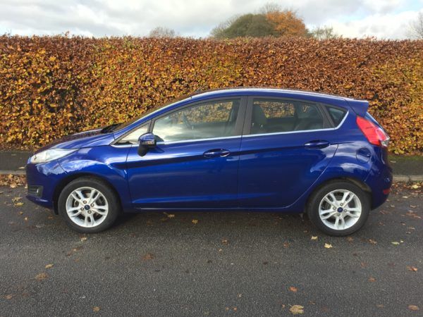 2015 Ford Fiesta 1.0 Zetec 5dr image 2