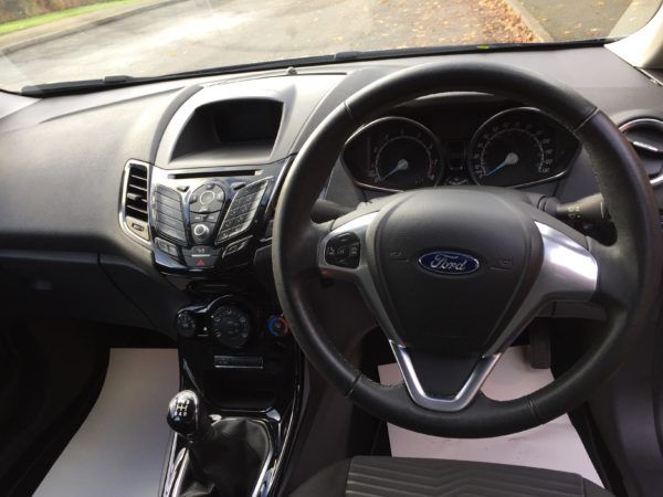 2015 Ford Fiesta 1.0 Zetec 5dr image 6