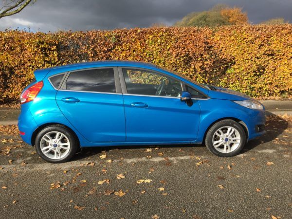 2015 Ford Fiesta 1.2 Zetec 5dr image 3