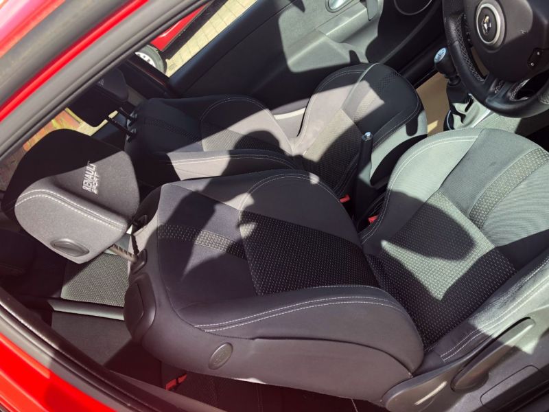 2007 Renault Clio 2.0 16V 3dr image 8