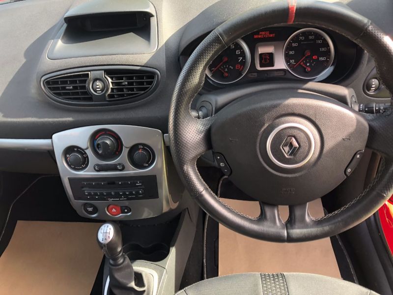 2007 Renault Clio 2.0 16V 3dr image 9