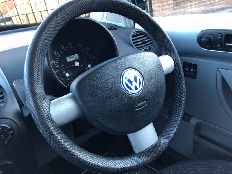2003 Volkswagen Beetle 1.9 TDi 3dr image 9