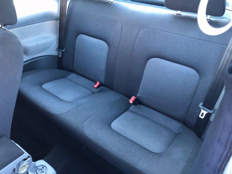 2003 Volkswagen Beetle 1.9 TDi 3dr image 10