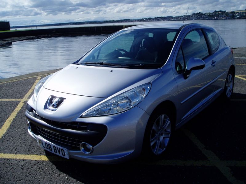 Peugeot 207 1.6 HDI Sport 3dr image 2
