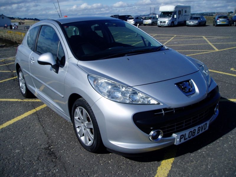 Peugeot 207 1.6 HDI Sport 3dr image 3