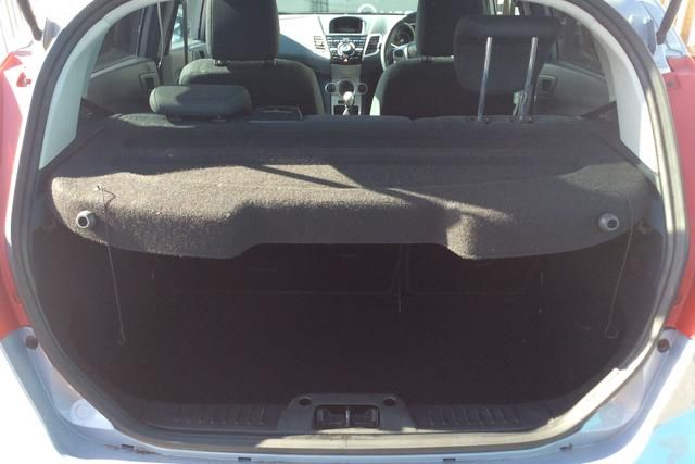 2011 Ford Fiesta 1.4 Titanium 5dr image 5