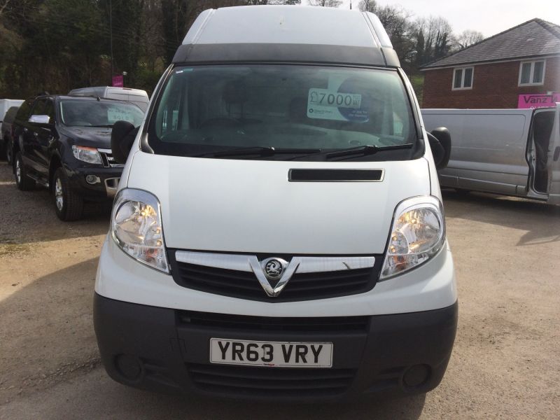 Vauxhall Vivaro 2900 CDTI image 3