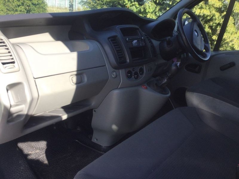 Vauxhall Vivaro 2900 CDTI image 7