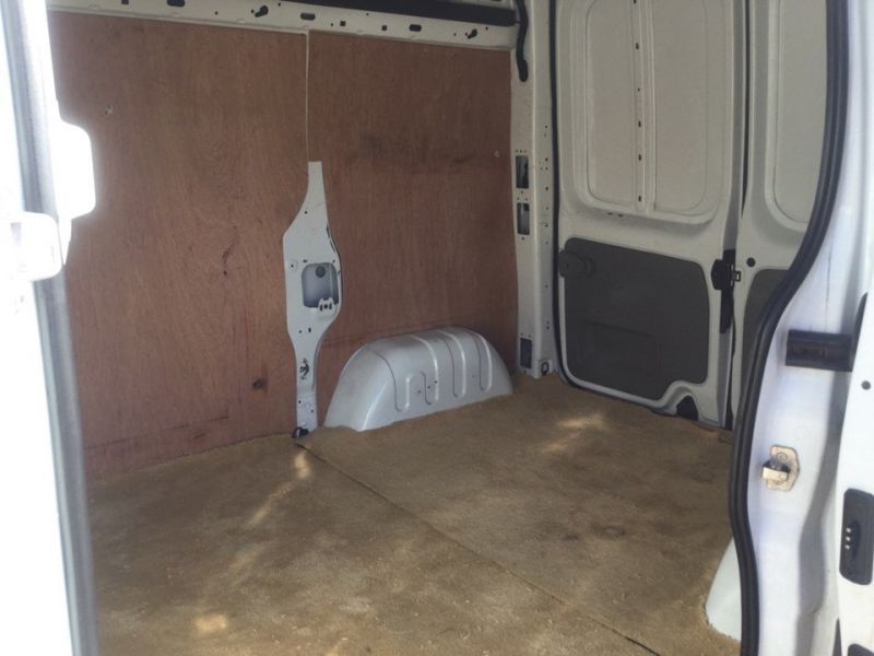 Vauxhall Vivaro 2900 CDTI image 8