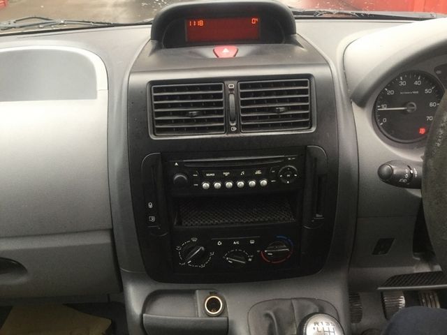 2008 Citroen Dispatch LX 1200 L2H1 HDI image 9