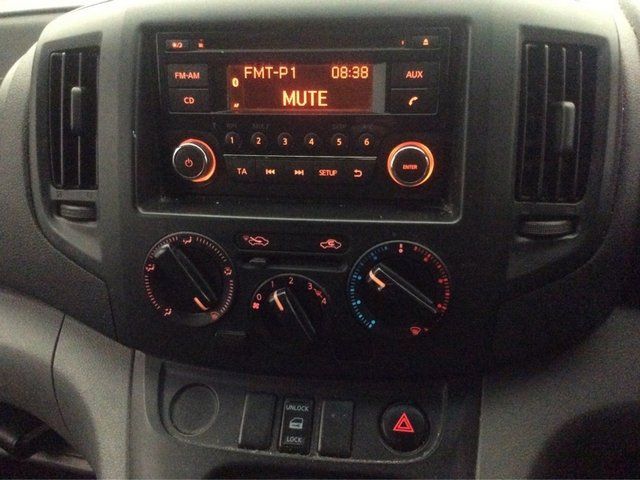 Nissan NV200 SE DCI image 9