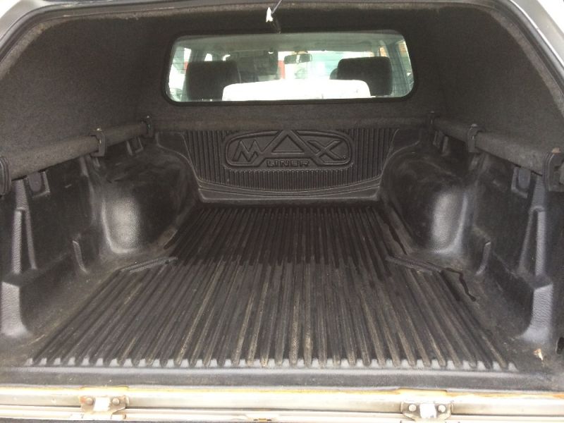 Nissan NP300 Double Cab 4X4 image 10