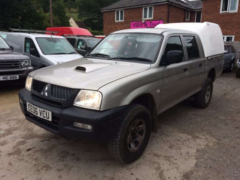 2006 Mitsubishi L200 image 1