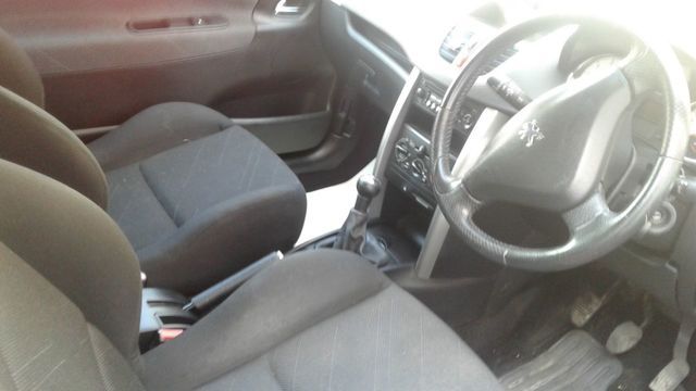 2007 Peugeot 207 1.4 Sport 3d image 4