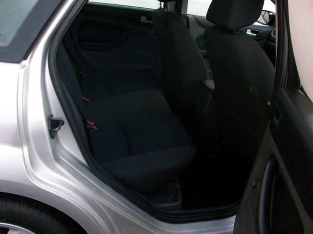 2007 Ford Focus 1.6 5dr image 4