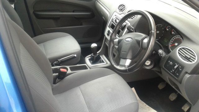 2006 Ford Focus 1.6 Sport 5dr image 3