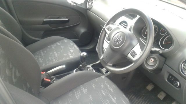 2011 Vauxhall Corsa 1.2 5d image 3