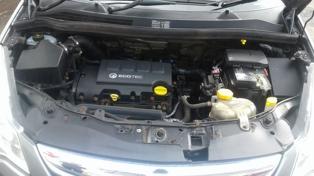 2011 Vauxhall Corsa 1.2 5d image 6