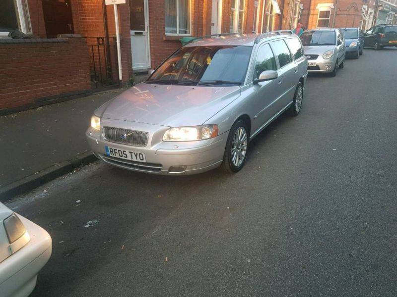 2005 Volvo V70 2.4 5dr image 7