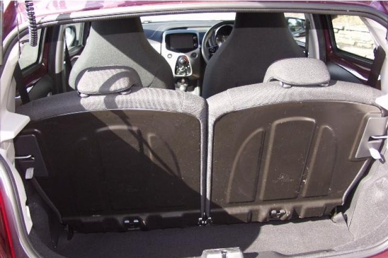 2015 Peugeot 108 1.0 image 8