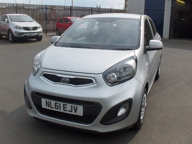 2011 Kia Picanto 1.0 1 5d image 1