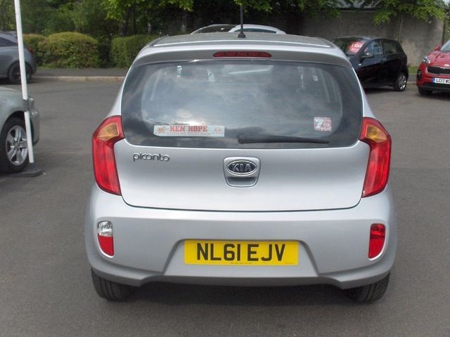 2011 Kia Picanto 1.0 1 5d image 4