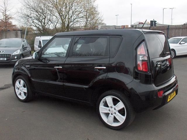 2011 Kia Soul 1.6 ECHO 5d image 3