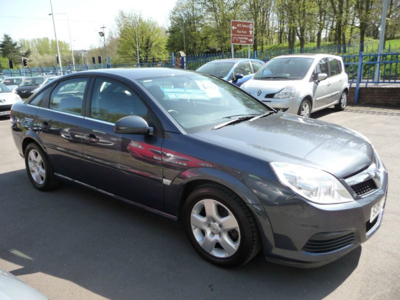 2007 Vauxhall Vectra 1.8i VVT 5dr image 1