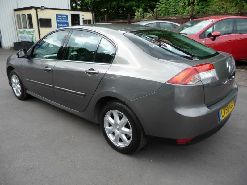 2008 Renault Laguna 2.0dCi 5d image 4