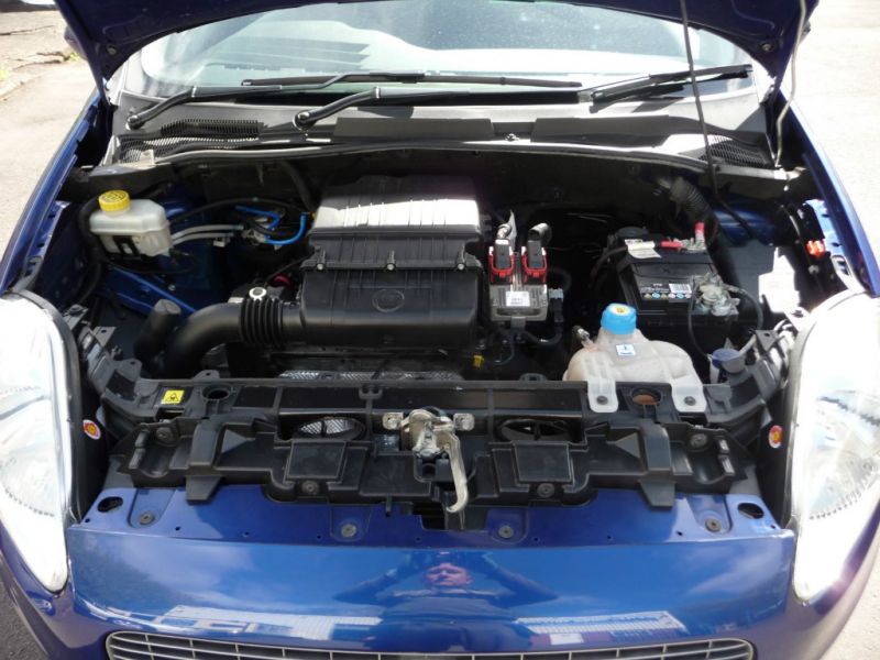 2009 Fiat Punto 1.4 8v 3dr image 8