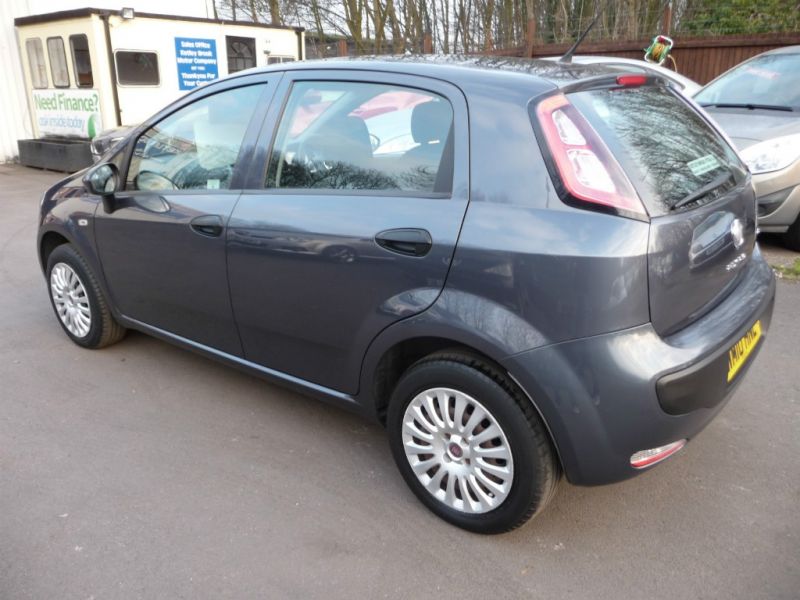 2010 Fiat Punto 1.4 8v 5dr image 4