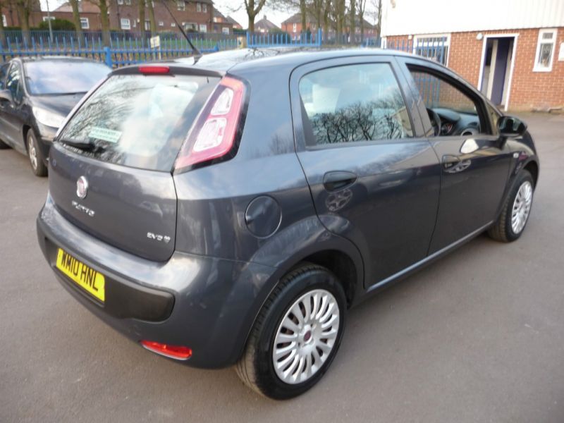 2010 Fiat Punto 1.4 8v 5dr image 6