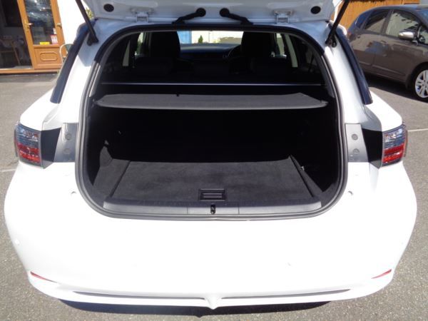 2011 Lexus CT 200h 1.8 SE-I 5dr image 6