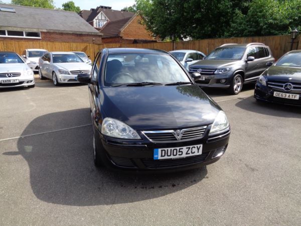 2005 Vauxhall Corsa 1.2i 16V 5dr image 5