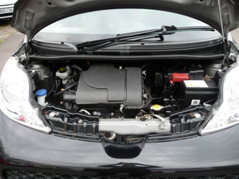 2010 Peugeot 107 1.0 12v 3d image 8