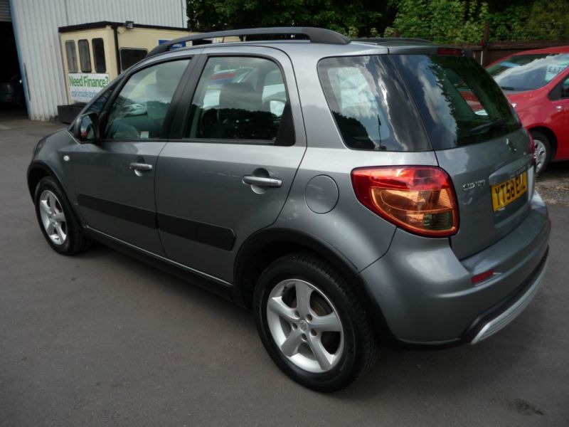2008 Suzuki SX4 1.6 GLX 5d image 4