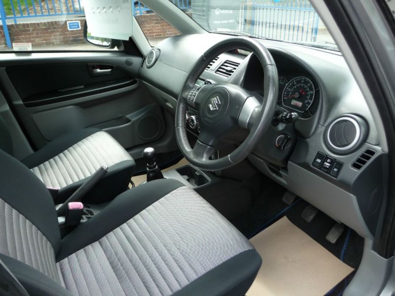 2008 Suzuki SX4 1.6 GLX 5d image 7