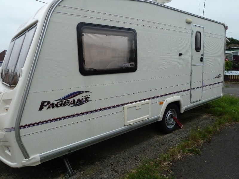 2005 Bailey Pageant Monarch image 3