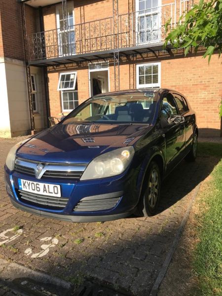 2006 Vauxhall Astra 1.6 5dr image 1