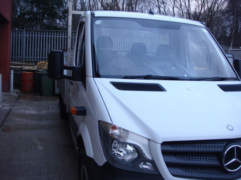 2015 Mercedes Drop Side Truck 313 Sprinter Cdi image 3