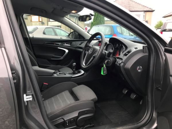 2011 Vauxhall Insignia 2.0 CDTI SRI image 3